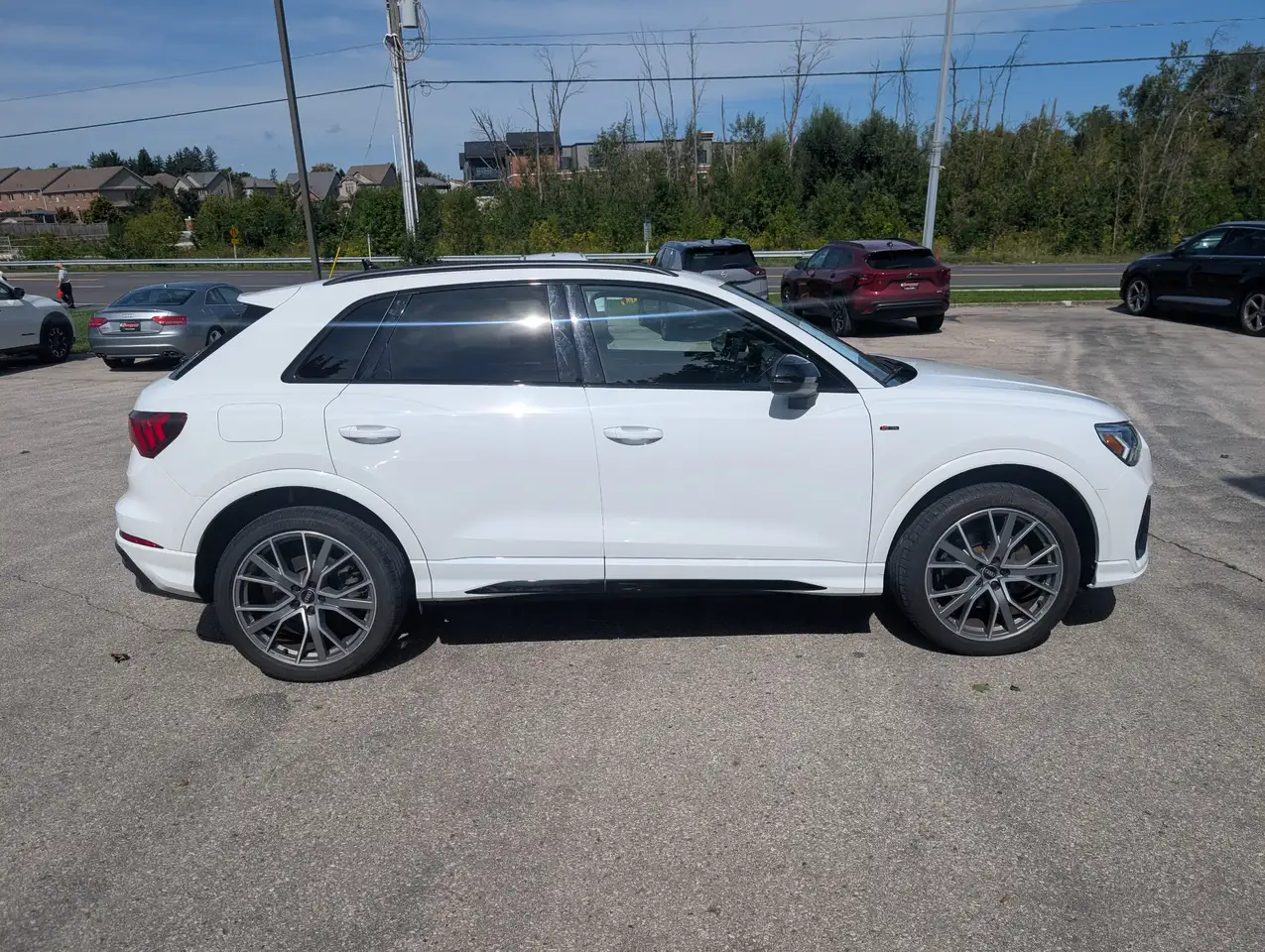 Audi Q3 - Image 6