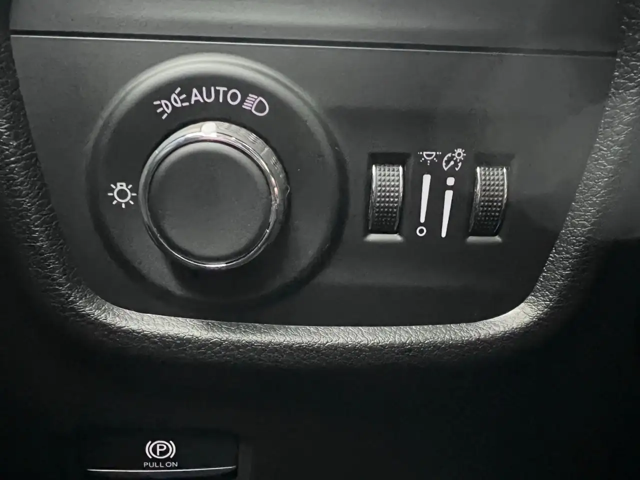 Jeep Grand Cherokee - Image 27