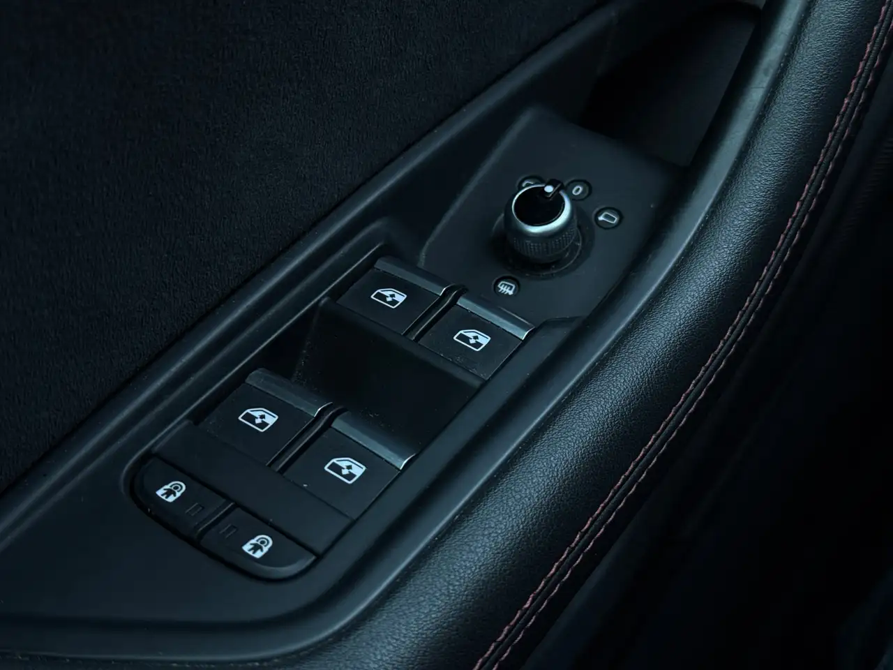Audi S5 - Image 10