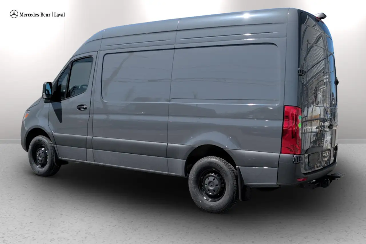 Mercedes-Benz Sprinter 2500 - Image 4