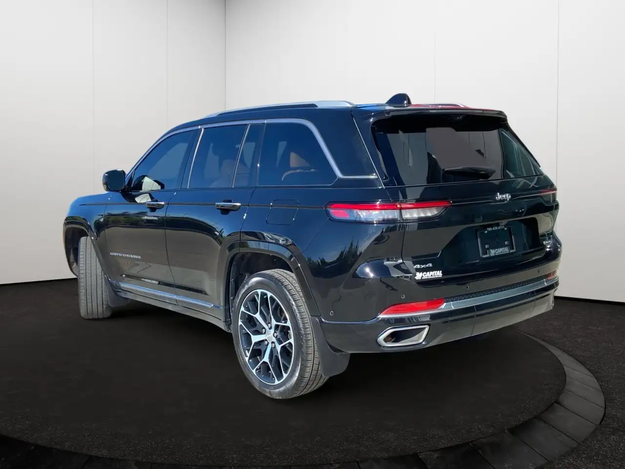 Jeep Grand Cherokee - Image 4