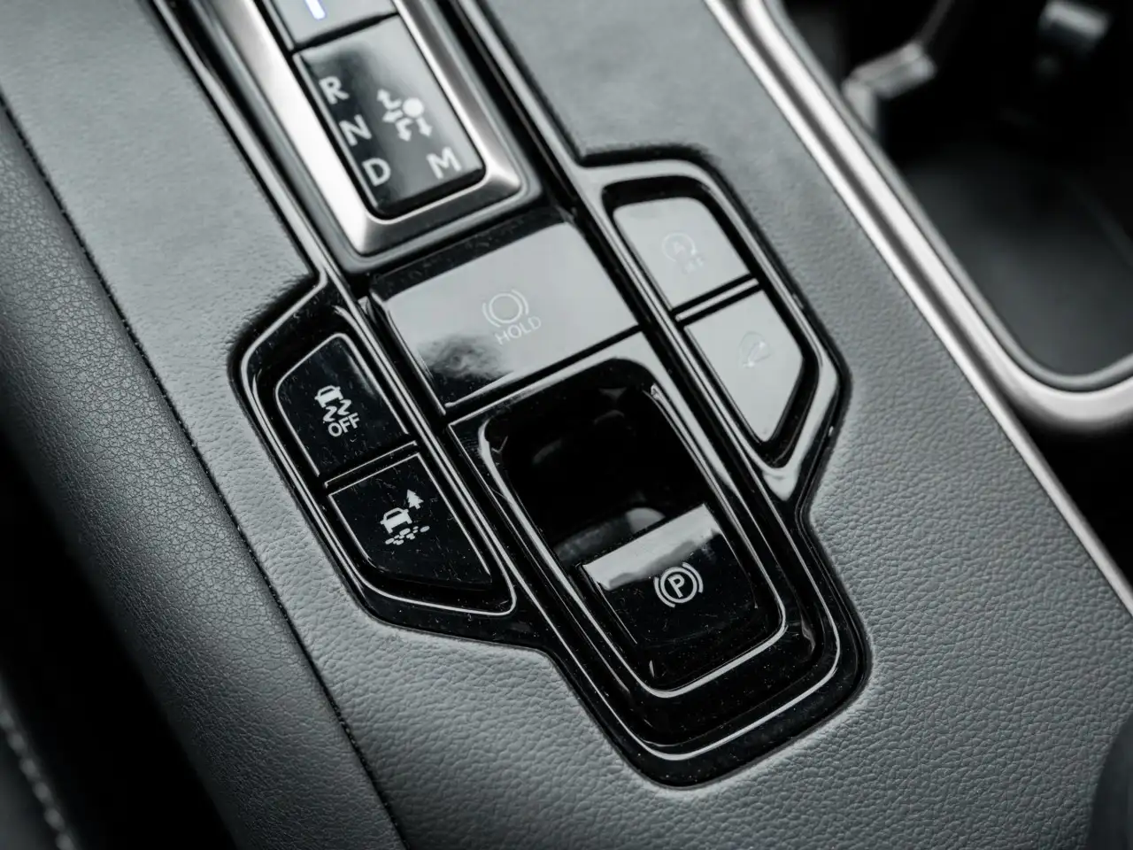 Lexus TX - Image 18