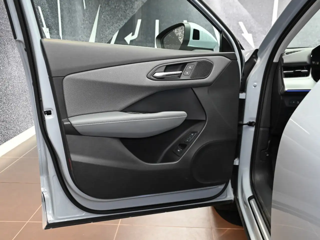 Audi Q3 - Image 17