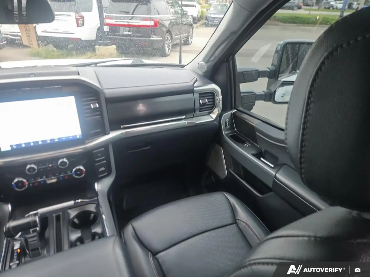 Ford F-150 - Image 25