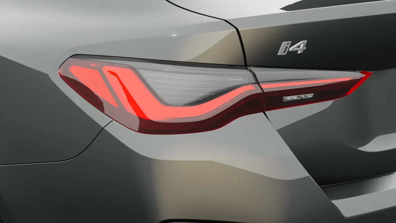 BMW i4 - Image 8