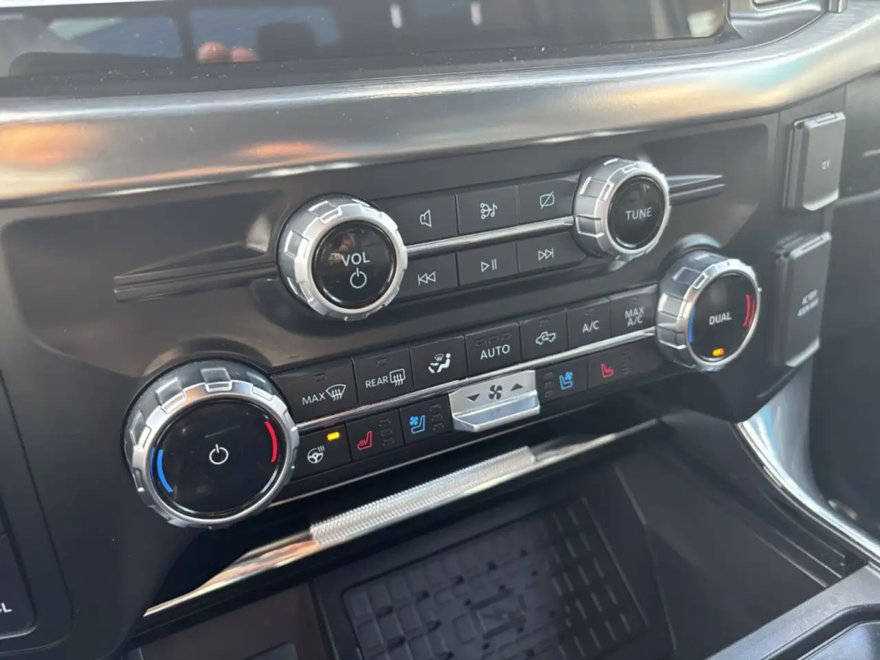 Ford F-150 - Image 13