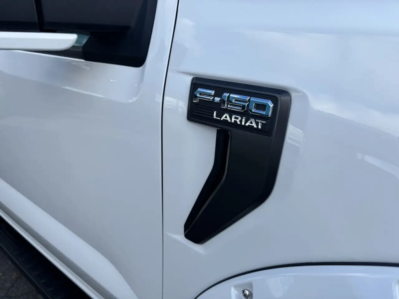 Ford F-150 - Image 32