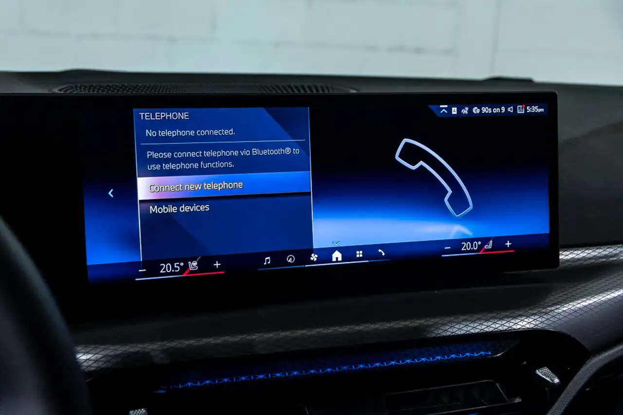 BMW i4 - Image 19