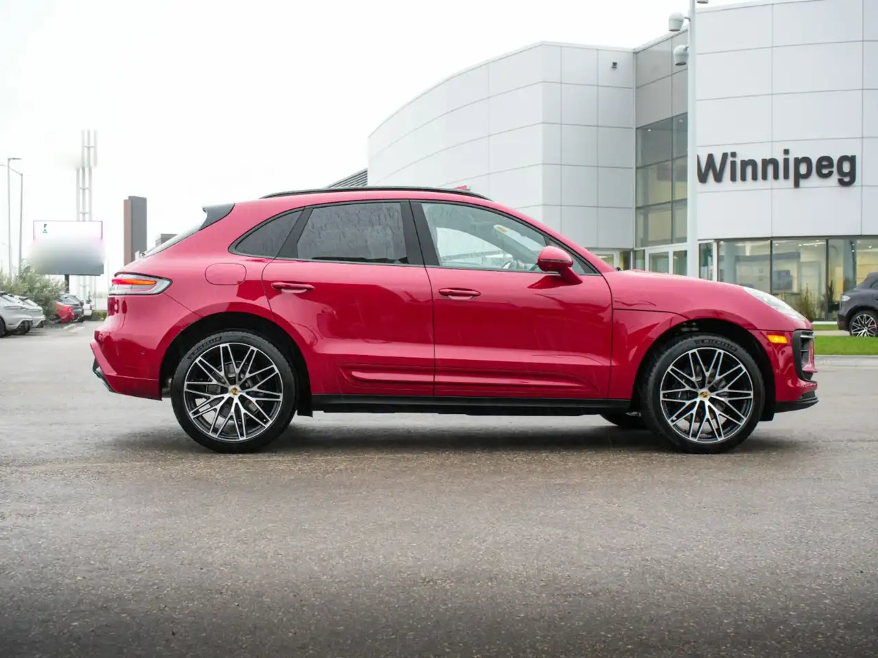 Porsche Macan - Image 8