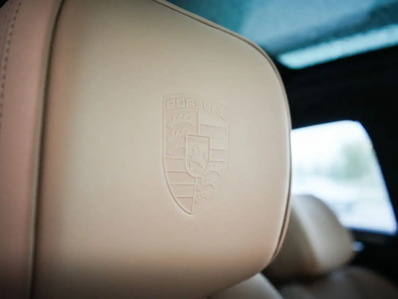 Porsche Macan - Image 28