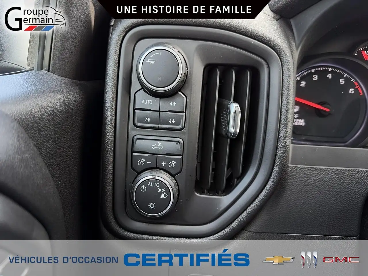 Chevrolet Silverado 1500 - Image 23