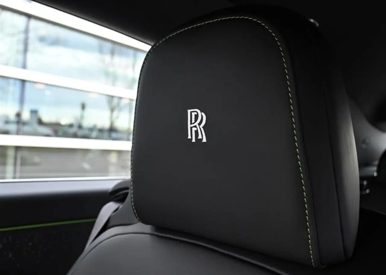 Rolls-Royce Spectre - Image 21