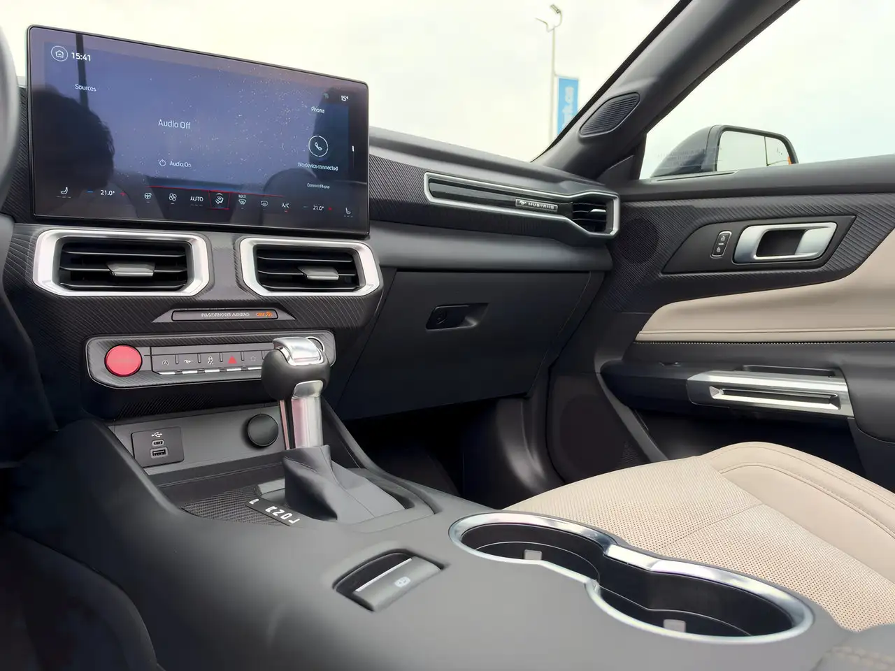 Ford Mustang - Image 24
