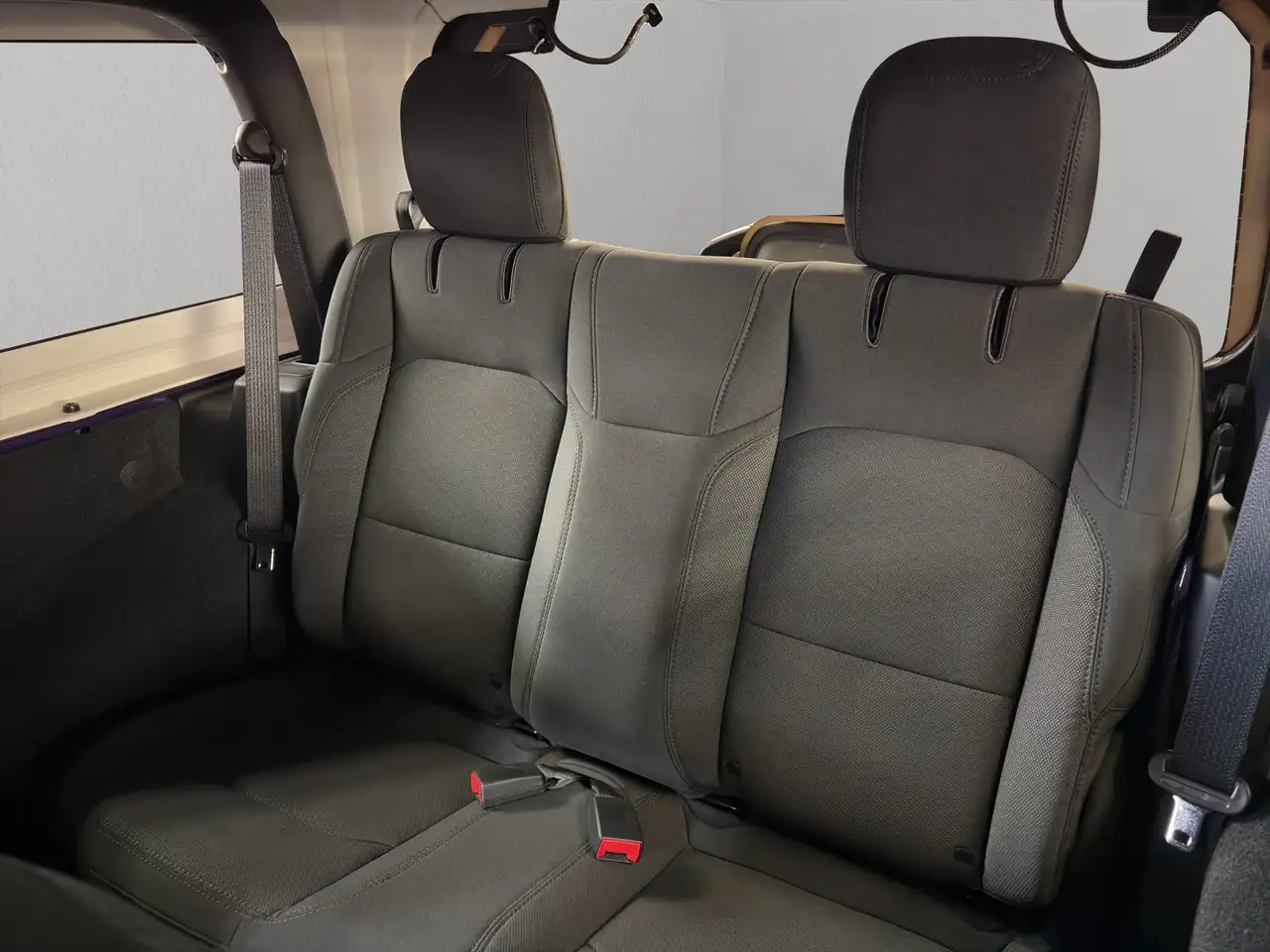 Jeep Wrangler - Image 12