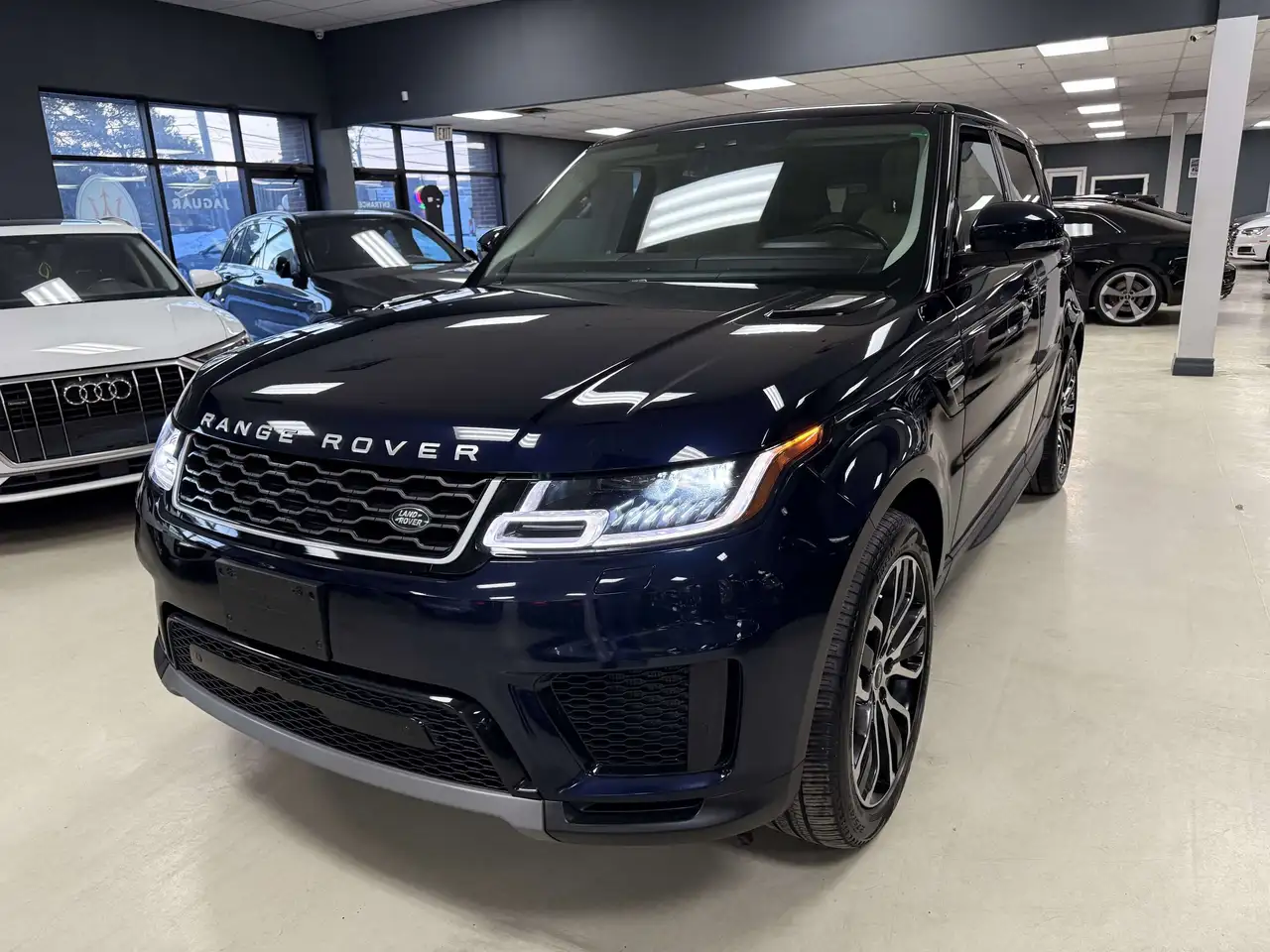 Land Rover Range Rover Sport - Image 10