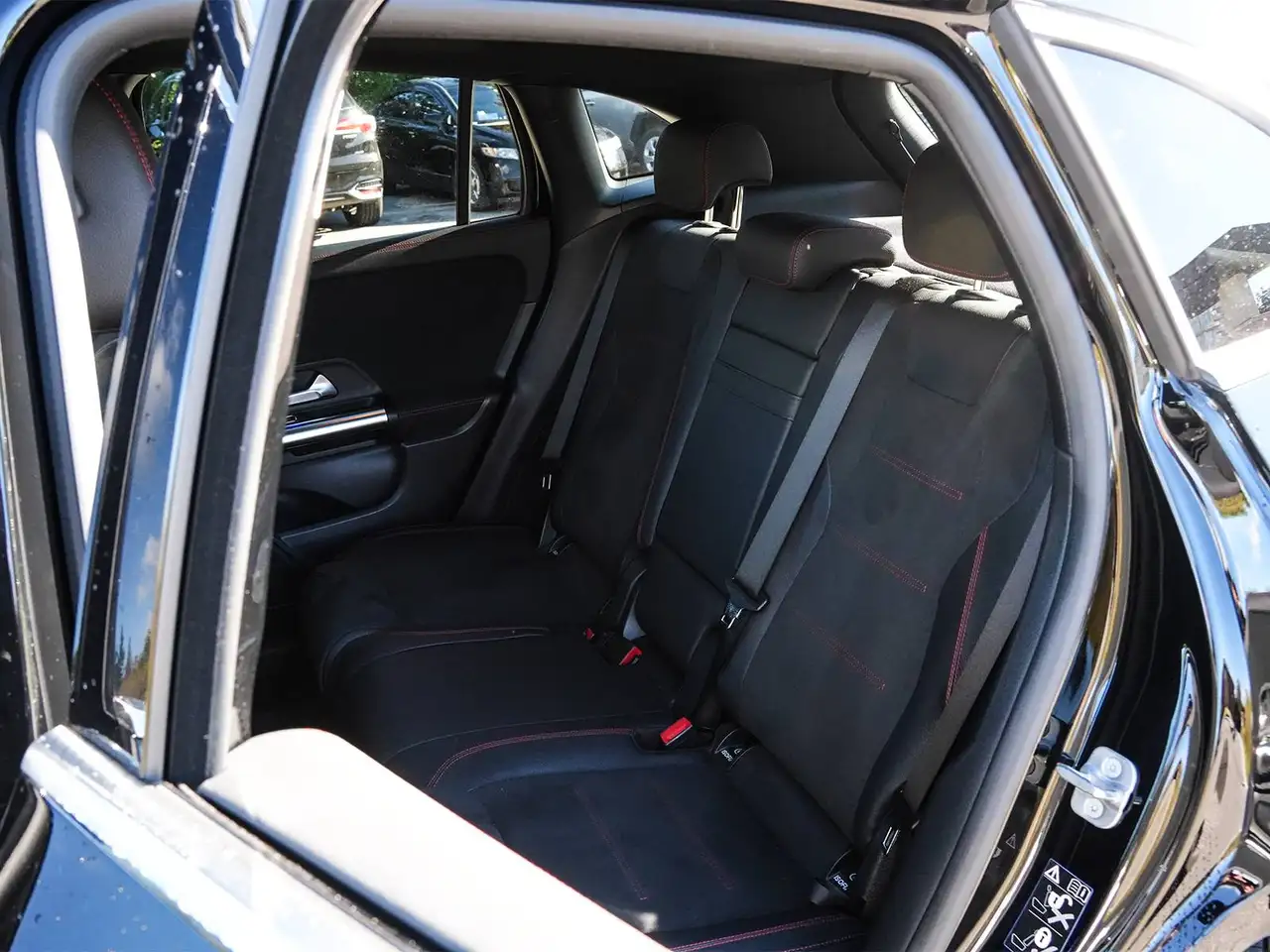 Mercedes-Benz GLA - Image 13