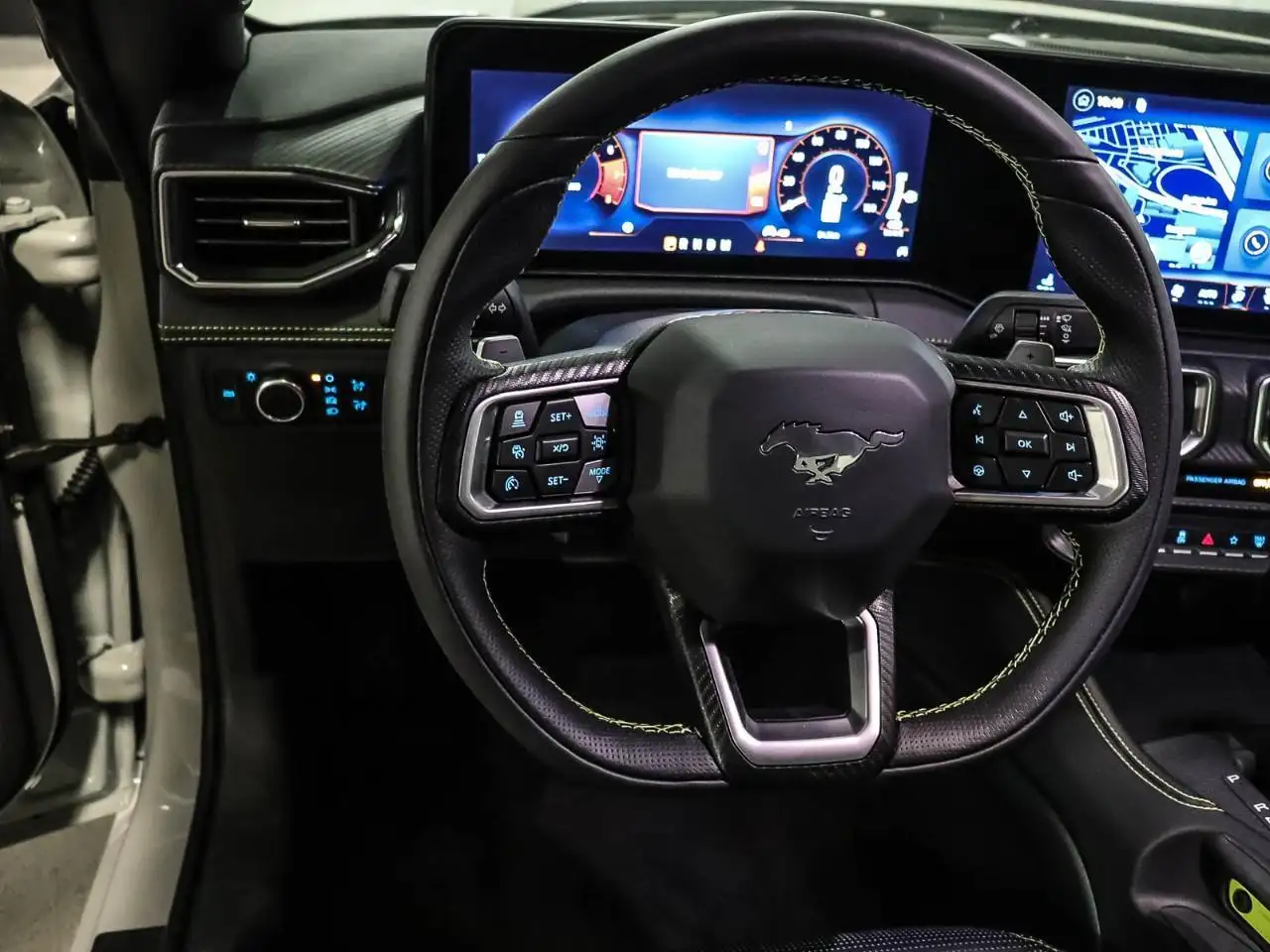 Ford Mustang - Image 9