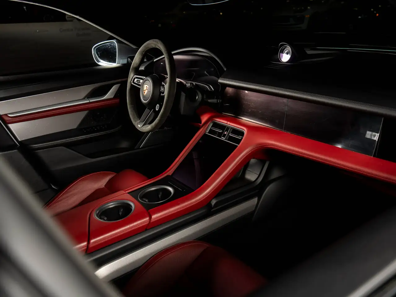 Porsche Taycan - Image 4