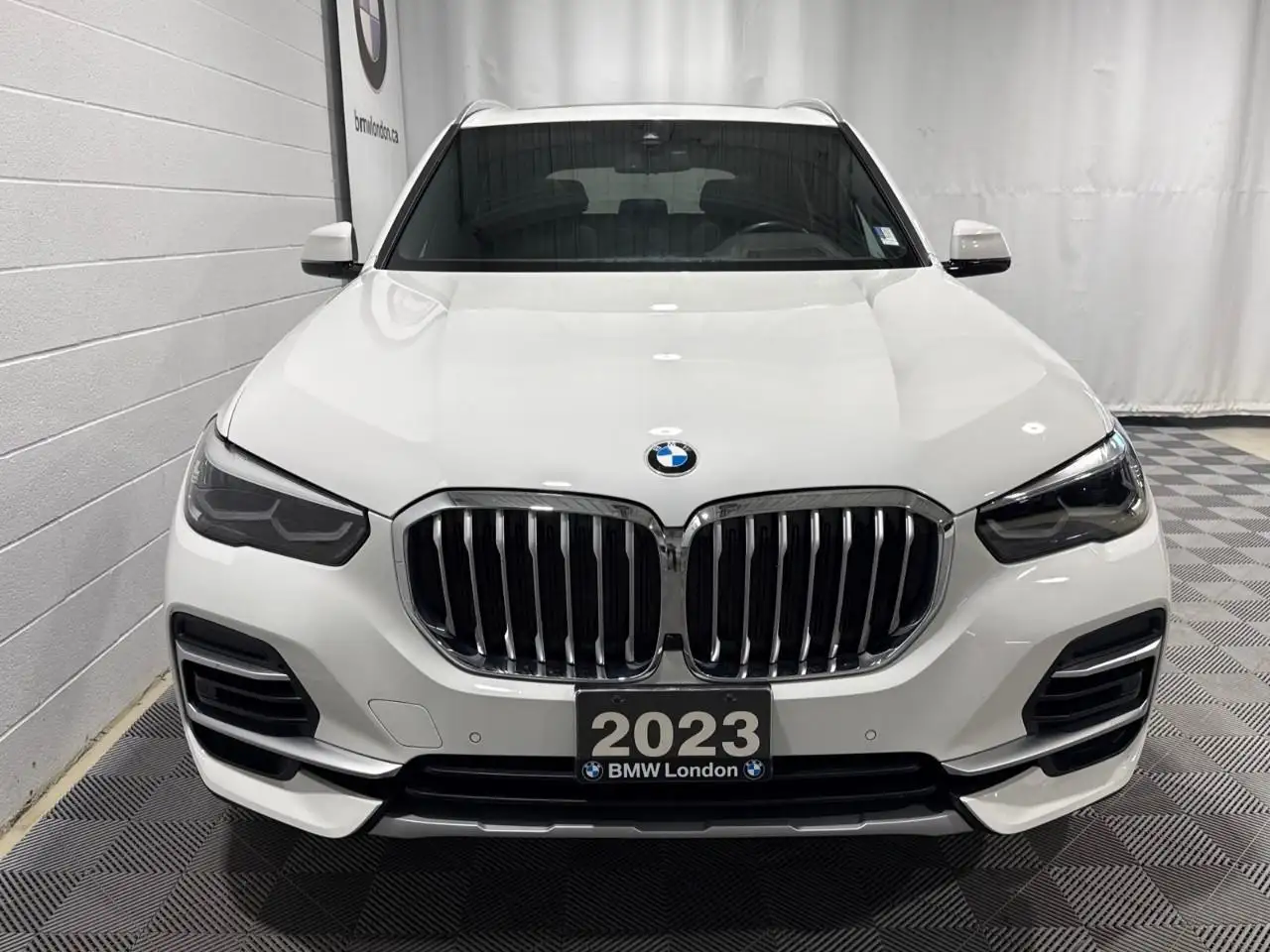 BMW X5 - Image 2