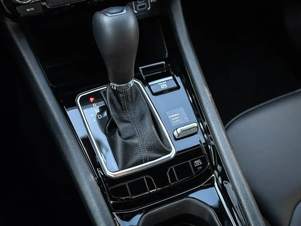 Jeep Compass - Image 24