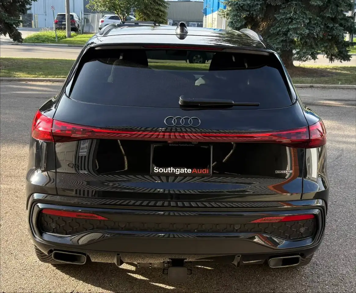 Audi Q5 - Image 2