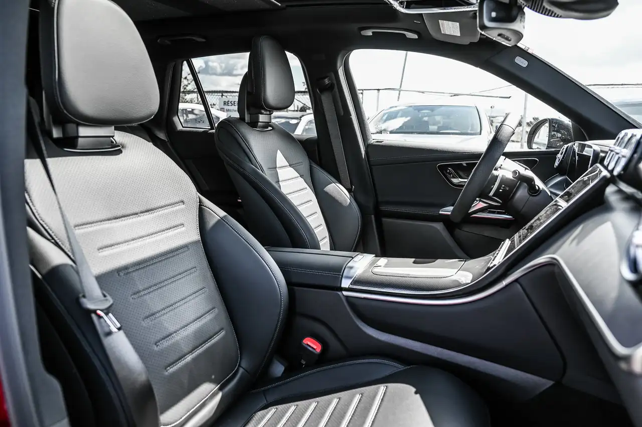 Mercedes-Benz GLC - Image 17