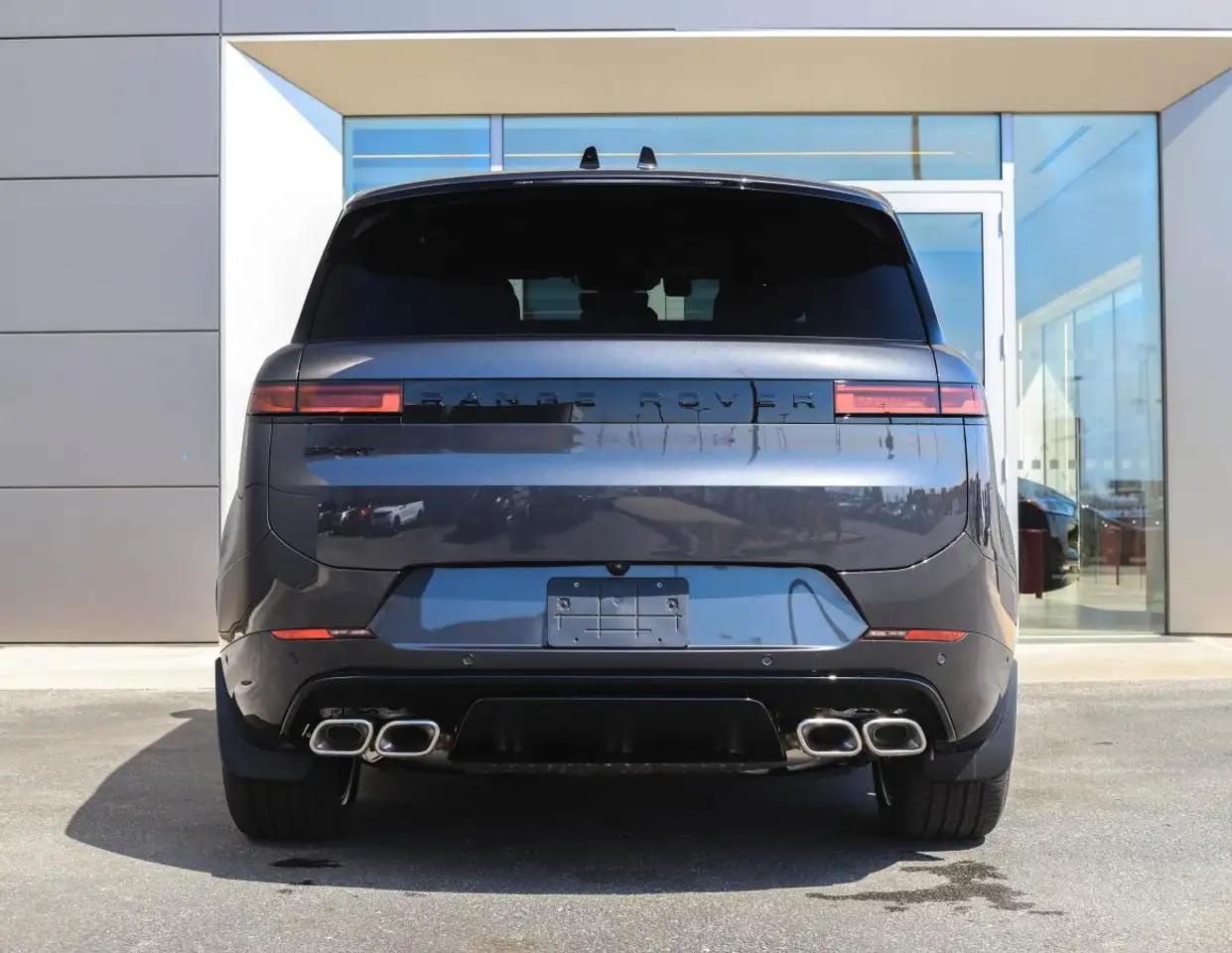 Land Rover Range Rover Sport - Image 10