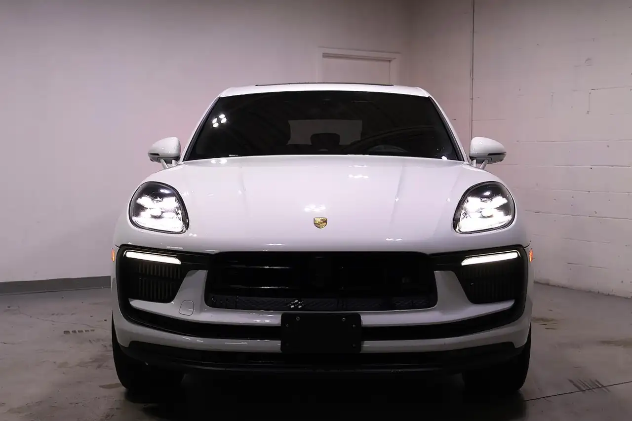 Porsche Macan - Image 9