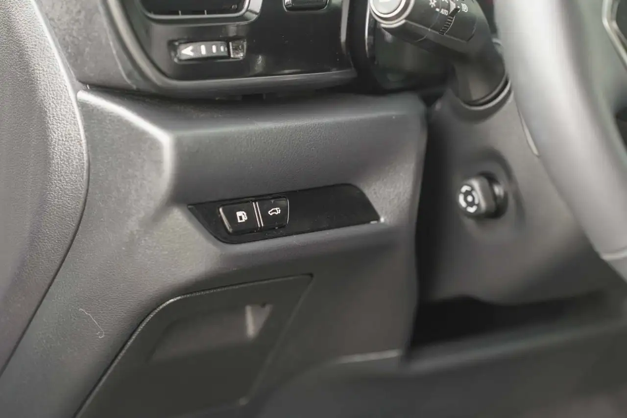 Lexus NX - Image 35