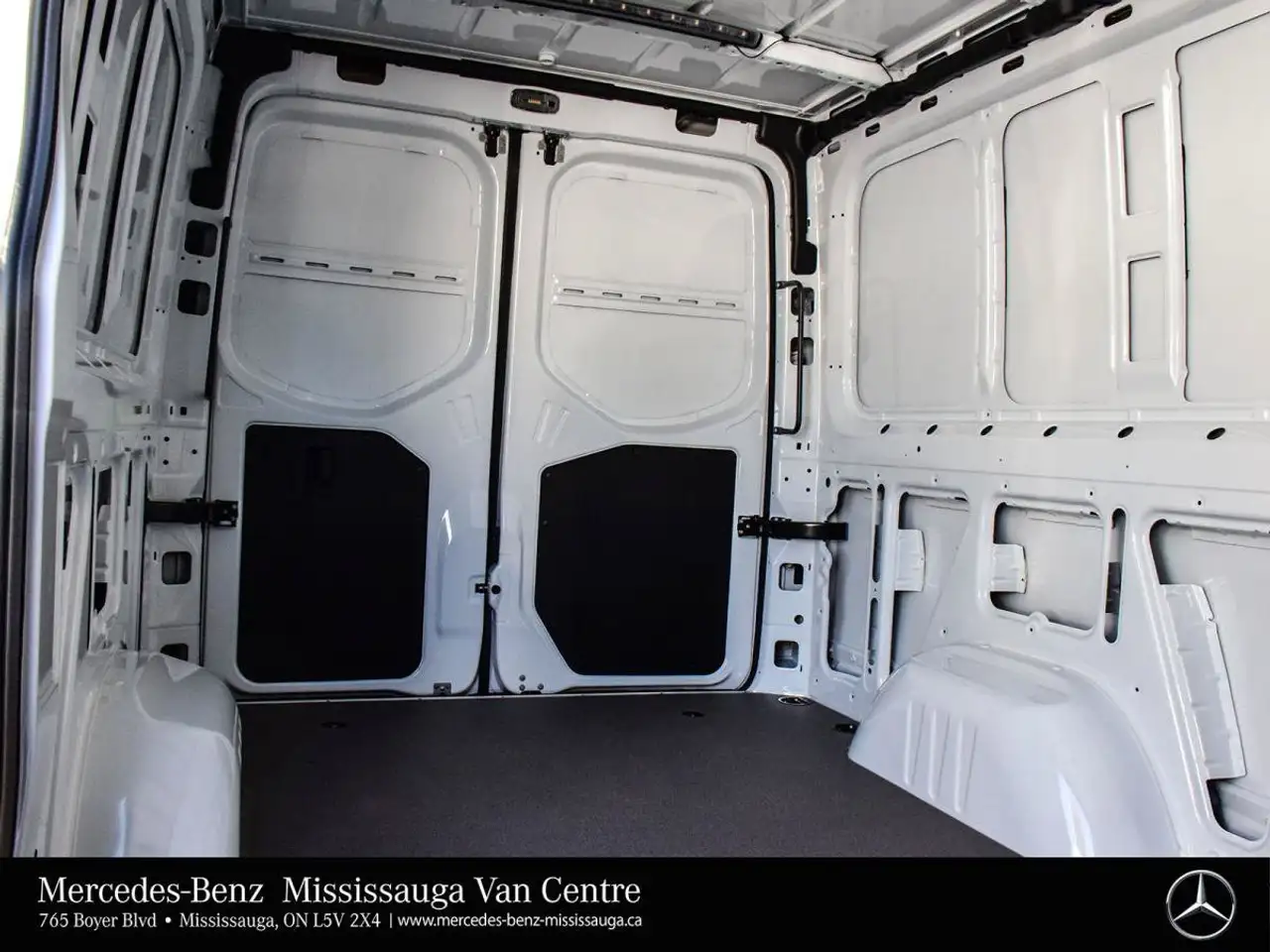 Mercedes-Benz Sprinter - Image 23