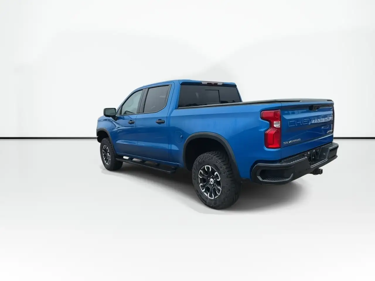 Chevrolet Silverado 1500 - Image 6
