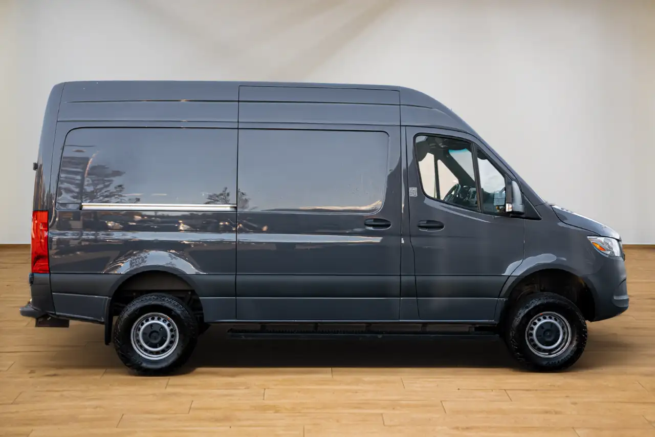 Mercedes-Benz Sprinter - Image 5
