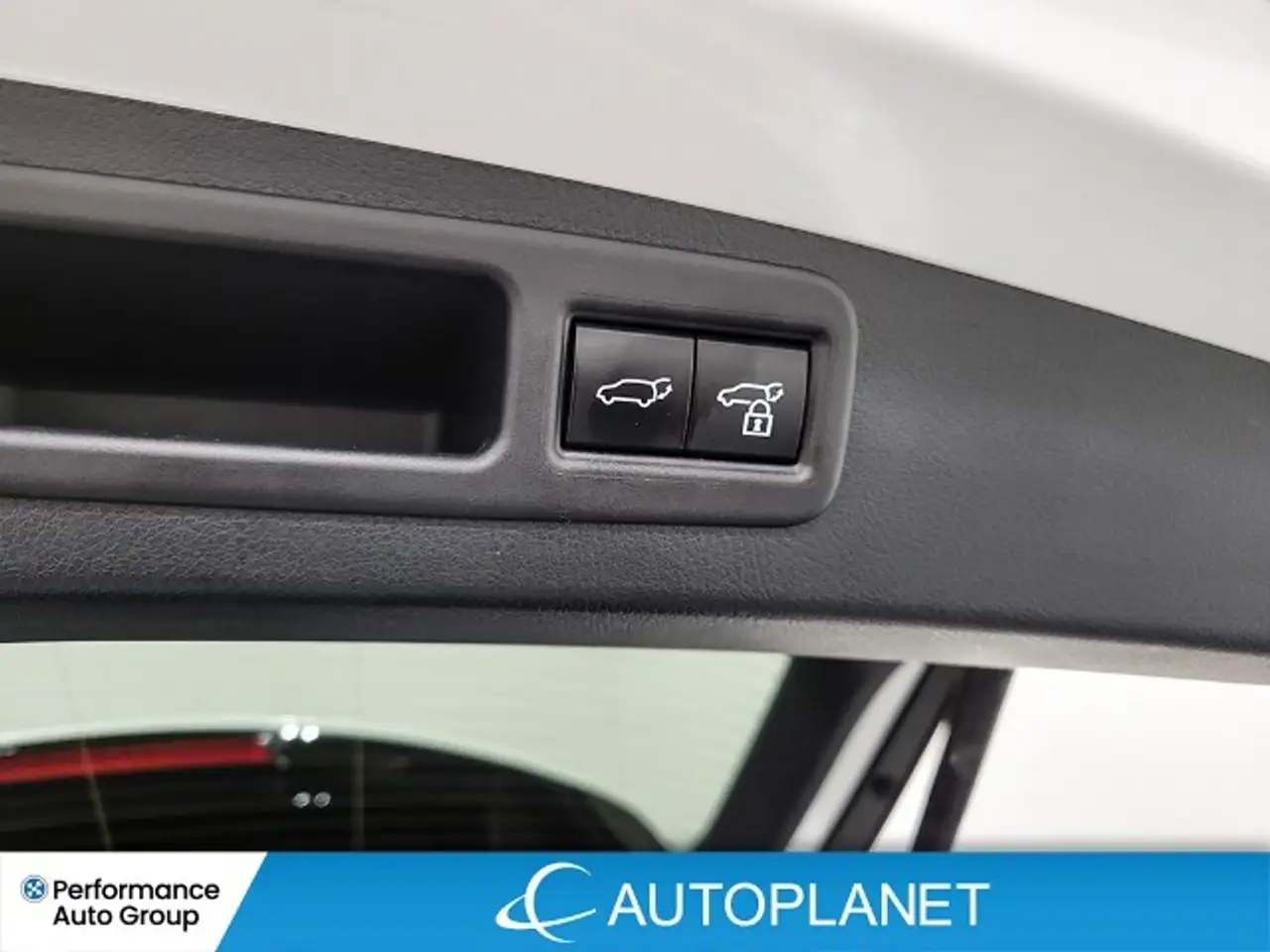 Lexus RX - Image 24