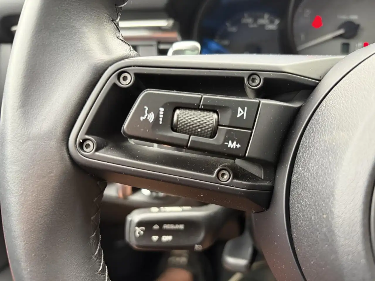 Porsche Macan - Image 25