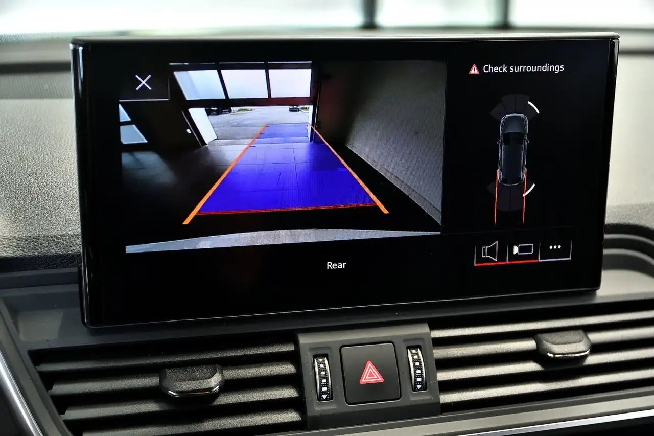 Audi Q5 - Image 22