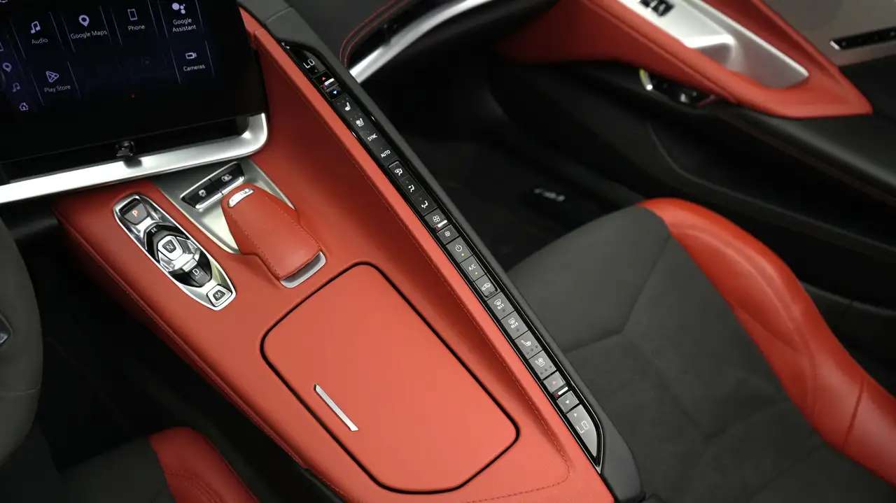 Chevrolet Corvette - Image 39