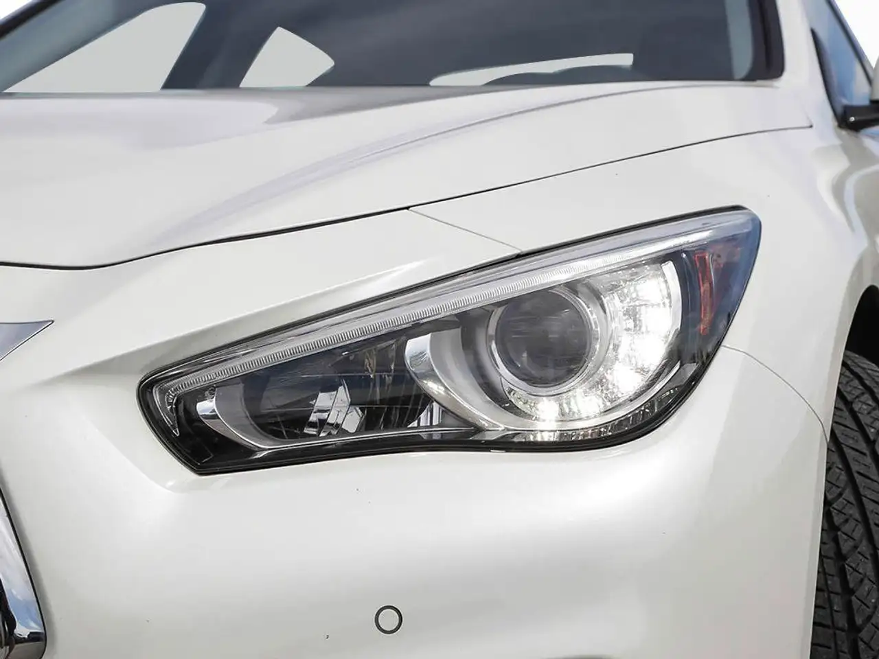 Infiniti Q50 - Image 14