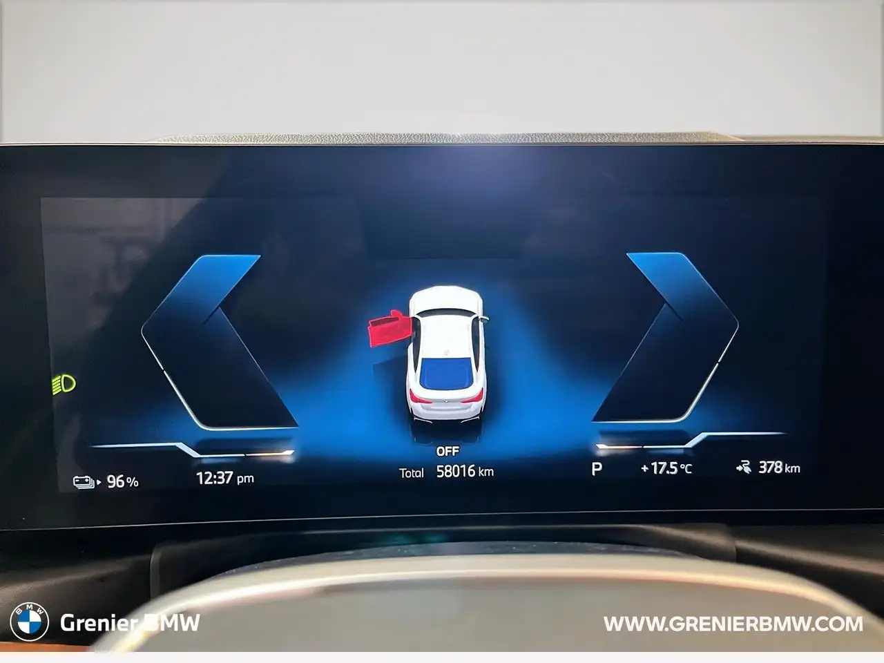 BMW i4 - Image 11