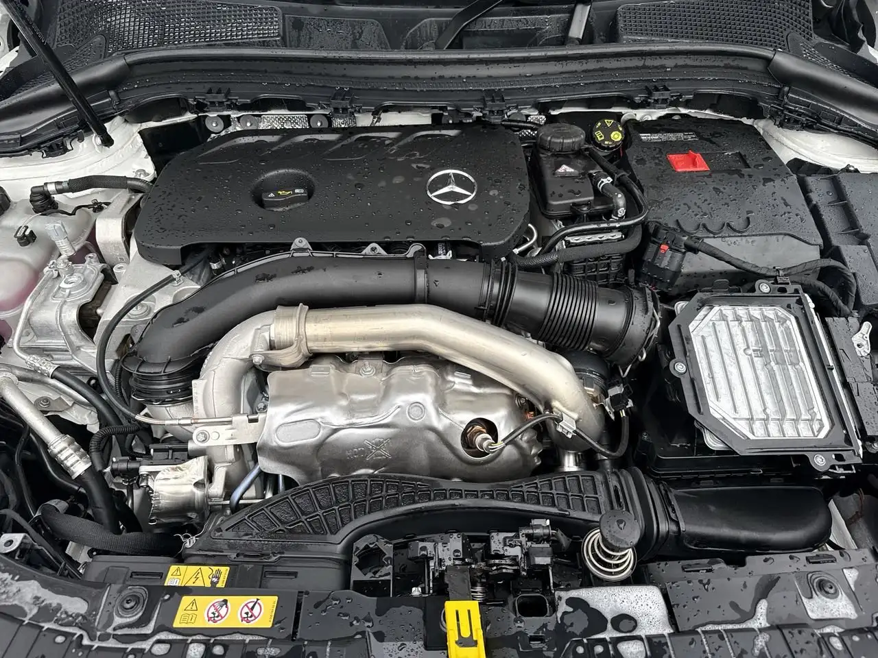 Mercedes-Benz GLA - Image 25