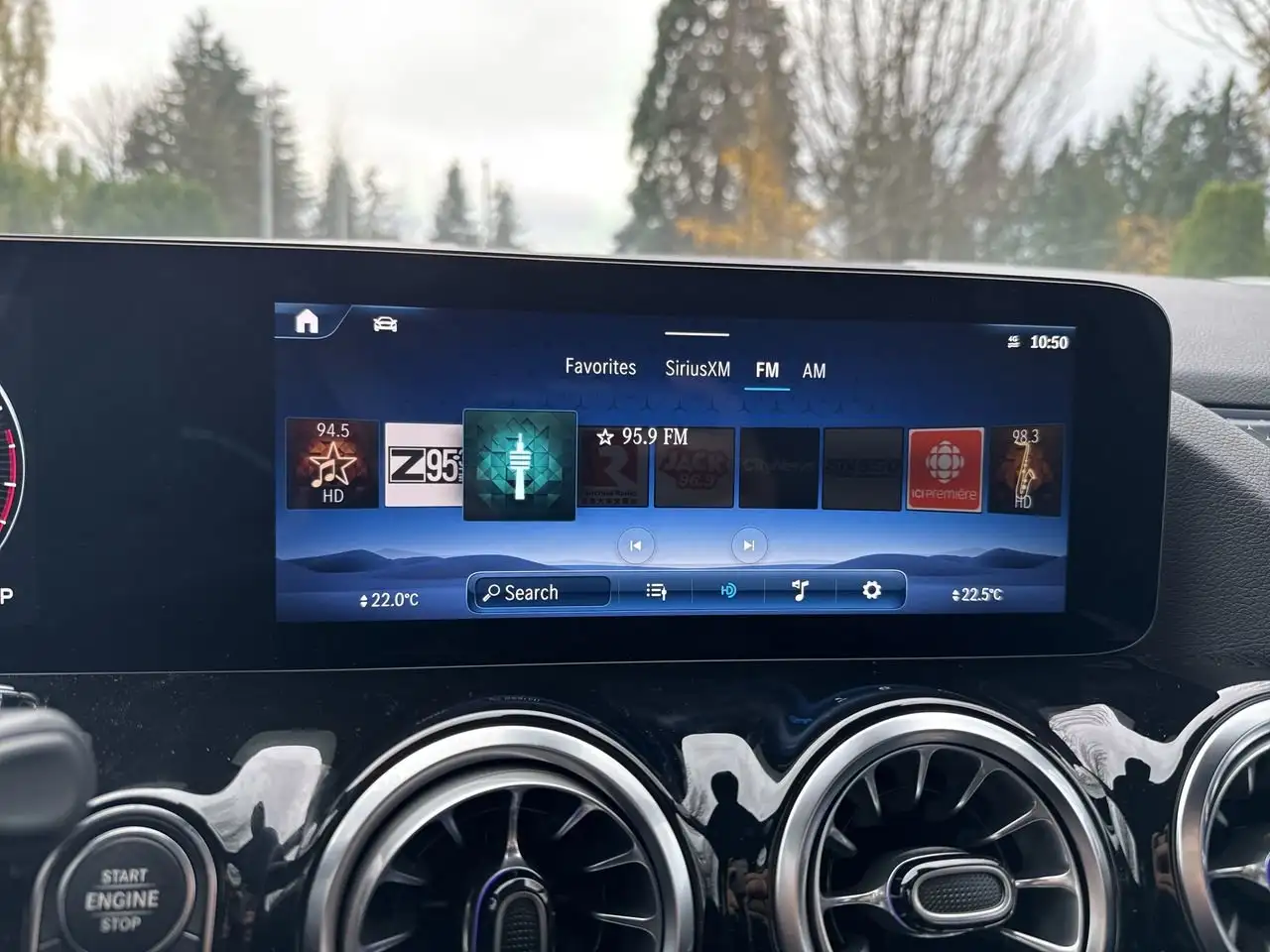 Mercedes-Benz GLA - Image 18