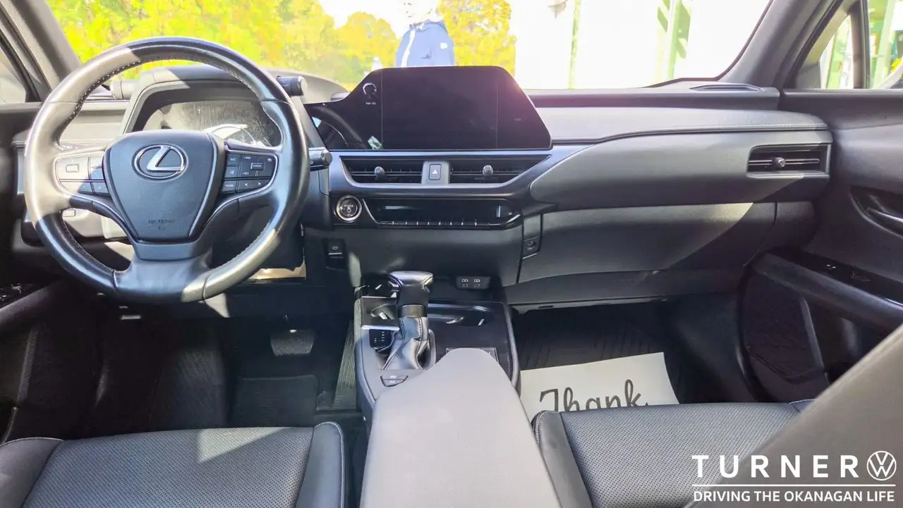 Lexus UX - Image 13