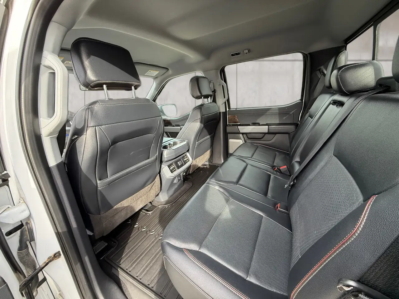 Ford F-150 - Image 14