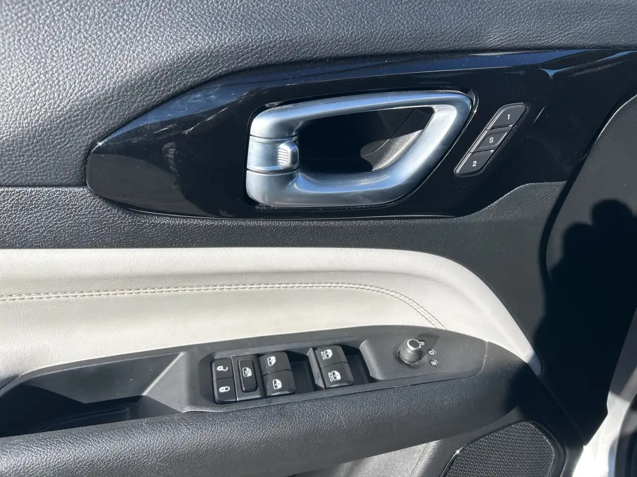 Jeep Compass - Image 12