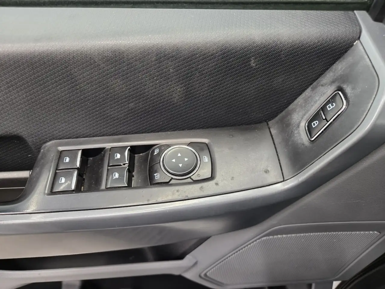 Ford F-150 - Image 26
