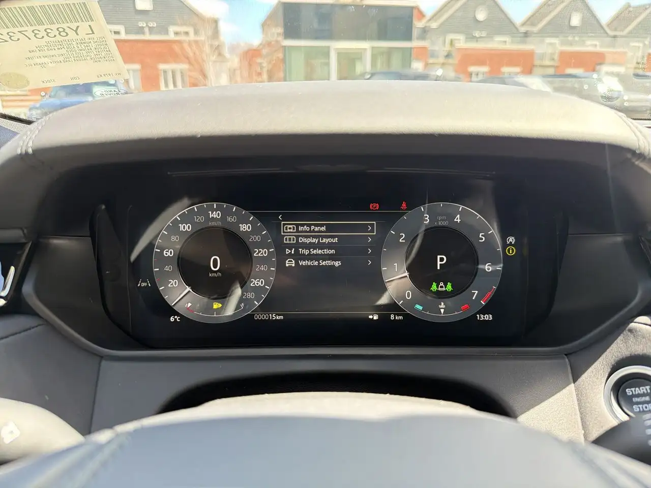Land Rover Range Rover Velar - Image 12