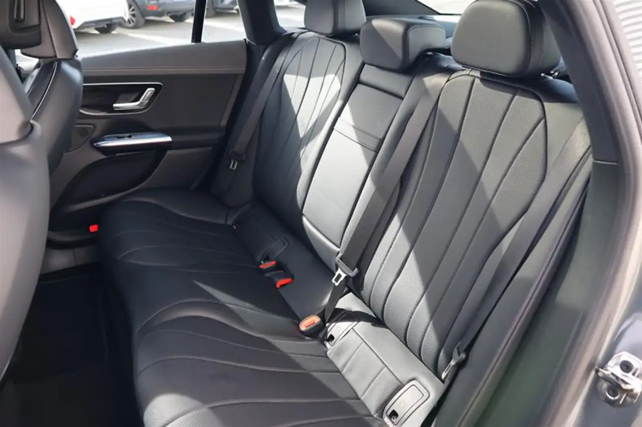 Mercedes-Benz EQE - Image 4