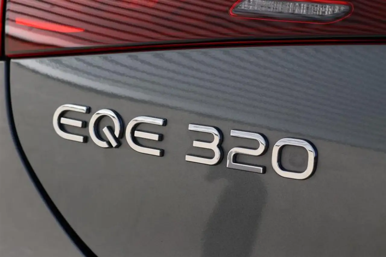Mercedes-Benz EQE - Image 8