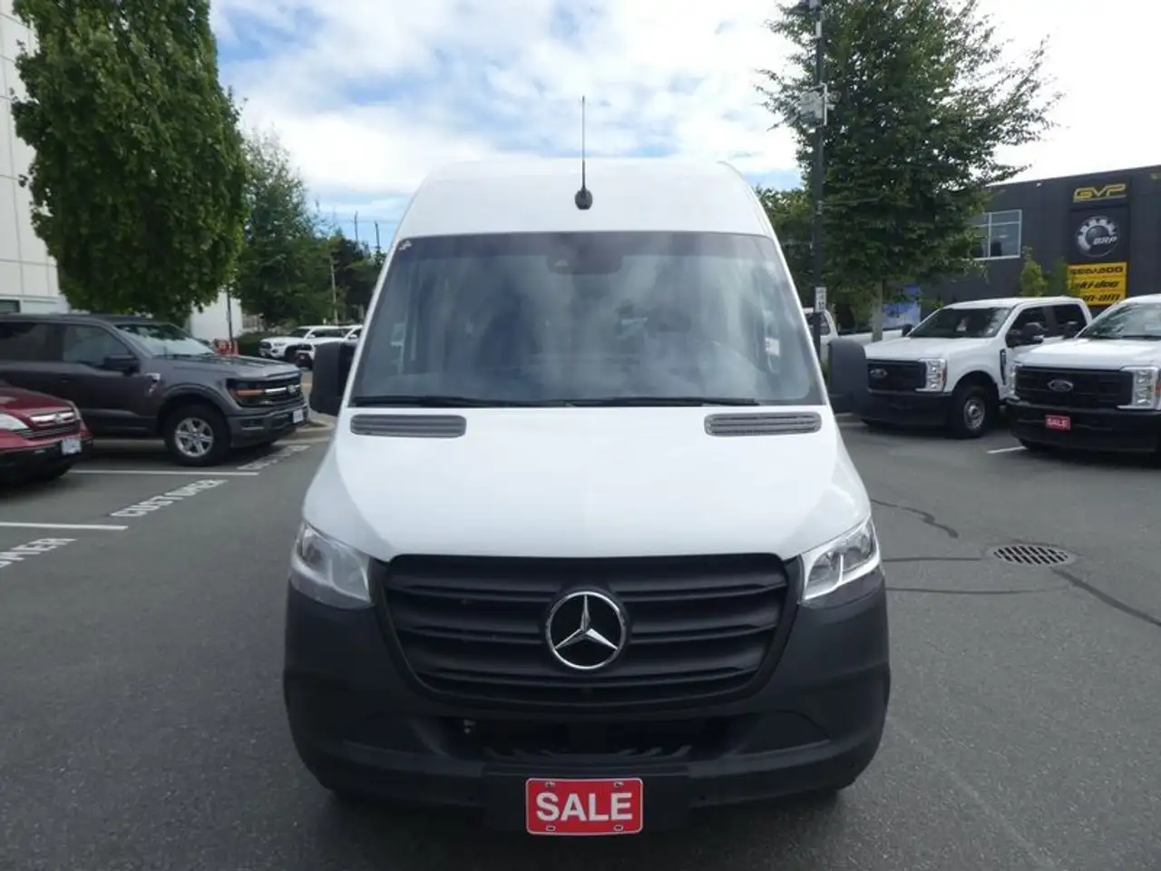 Mercedes-Benz Sprinter - Image 2