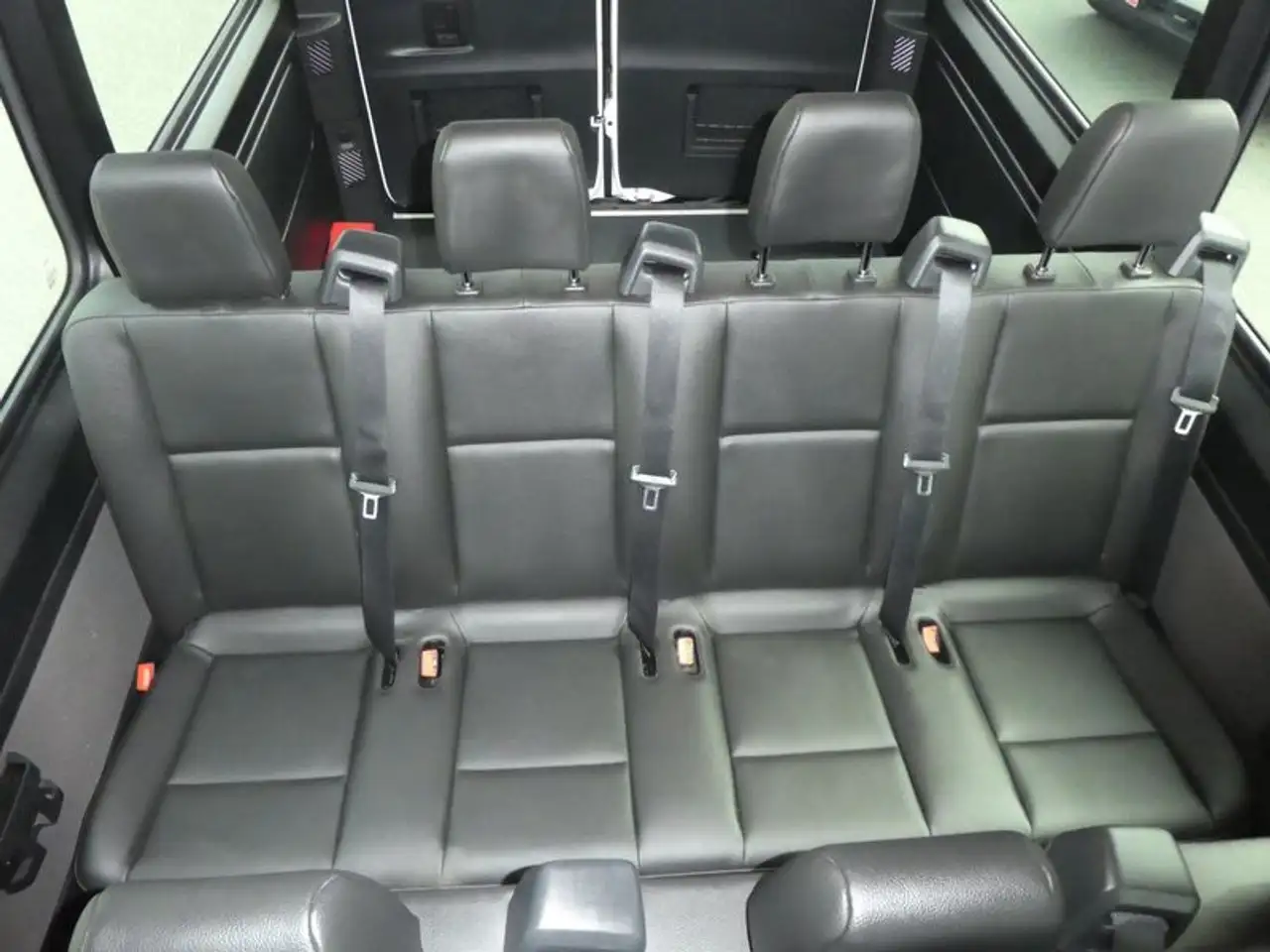 Mercedes-Benz Sprinter - Image 22