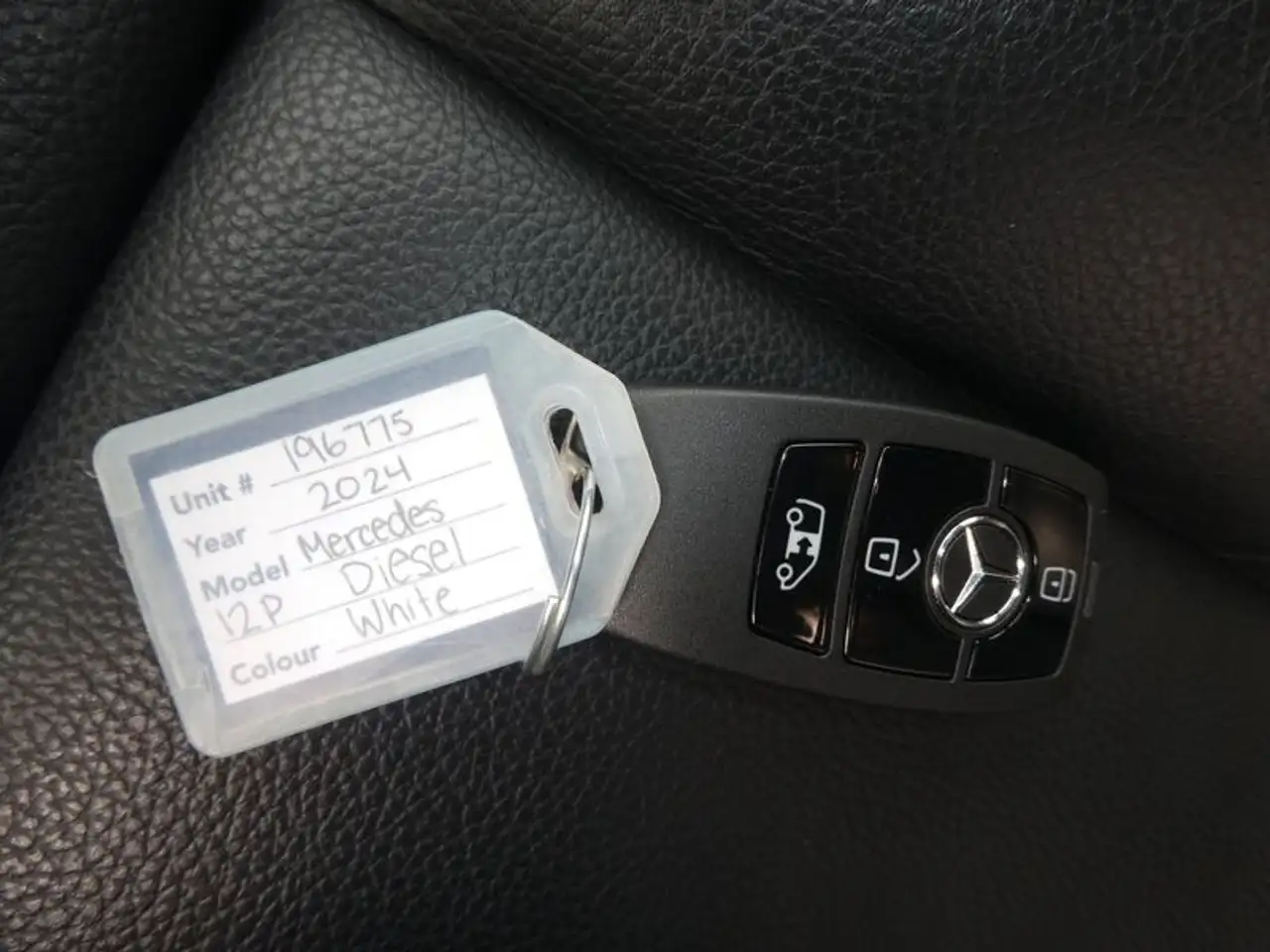 Mercedes-Benz Sprinter - Image 10